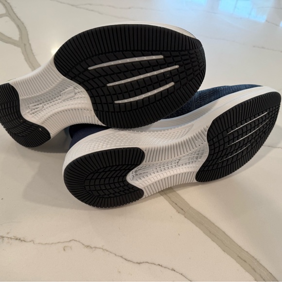 Skechers Men's Navy Slip-Ins Extra Wide Fit Go Run Gym Shows, Size 11 Wide - Picture 6 of 7